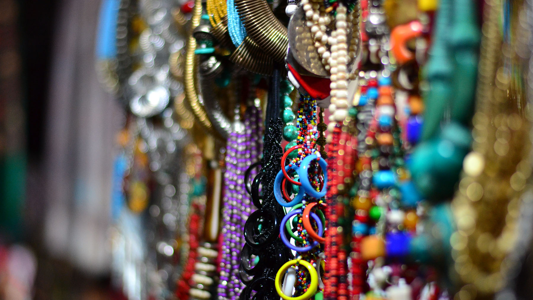 Stock photo of handmade jewelry (Image by RawPixel.com)